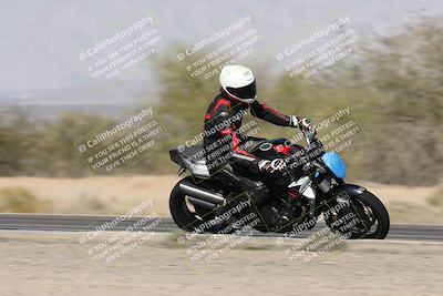 media/Dec-01-2025-Moto Forza (Mon) [[2daa91e15f]]/3-Beginner Group/Session 2 (Turn 7 Inside Pans)/